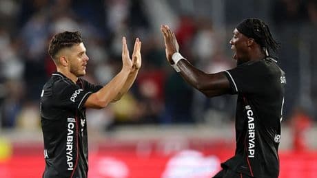 Beşiktaş'ta 3 oyuncu Lausanne maçı öncesi idmana çıkmadı