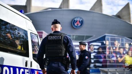 PSG: des bracelets vendus jusqu’à 1.500 euros, un trafic d’accès aux salons VIP du Parc des Princes démantelé