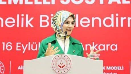 Bakan Göktaş, muhtarlarla bir araya geldi! 'Sahadaki en güçlü yol arkadaşlarımız'
