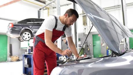 Kfz-Meister verrät: Die Technik ist nicht das Hauptproblem bei E-Autos