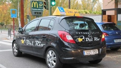 El delito de varios meses de cárcel al que se enfrentará un profesor de autoescuela pillado en Cuenca sin carnet