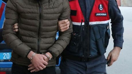 Eve iklimlendirme sistemi kurmuşlar! Adana'da 'kenevir' baskını: 4 gözaltı