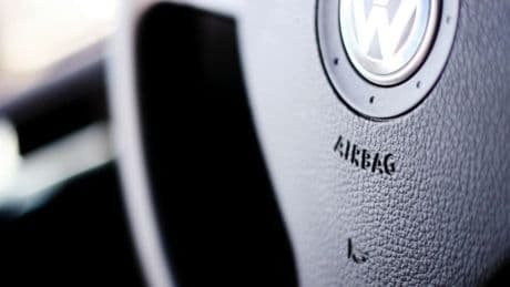 Scandale des airbags Takata: l'UFC-Que choisir porte plainte contre BMW, Mercedes, Toyota et Volkswagen