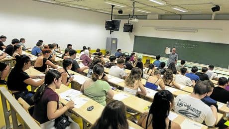 La universidad privada ofrece ya el 40% de las plazas disponibles en Euskadi