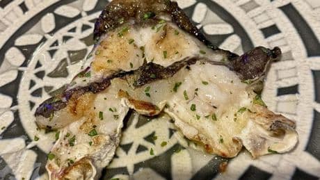El restaurante vizcaíno que pilpilea cogotes de dos kilos y asa rodaballos de nueve
