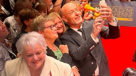 Das haben Sie im TV nicht gesehen - Tränen und Baby-Party bei der „Goldenen Henne“