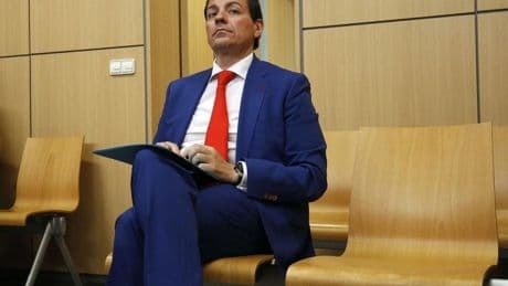José Luis Bayo vuelve a anunciar su candidatura para presidir el PP nacional