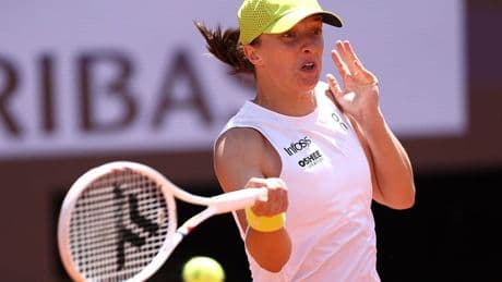 Iga Swiatek gets back on track at Italian Open after being routed by Coco Gauff in Madrid