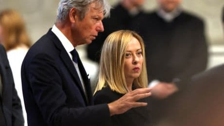 Sociaux-démocrates danois et extrême droite italienne main dans la main pour restreindre le droit d’asile en Europe