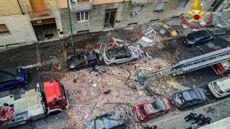 Torino, esplosione in un appartamento. Cinque feriti, tra cui due ragazzi