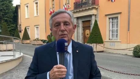 "Je ne suis pas ce genre de personne": le député RN Christian Girard se défend de faire partie d'un groupe Facebook raciste et antisémite