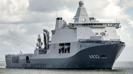 Zr.Ms. Karel Doorman razendpopulair: ’Echt megagroot!’