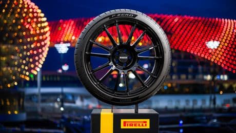 Pirelli P Zero, la quinta generazione conquista Auto Express: miglior pneumatico estivo 2025