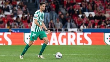 Demir Ege Tıknaz, Rio Ave'de ayın oyuncusu!