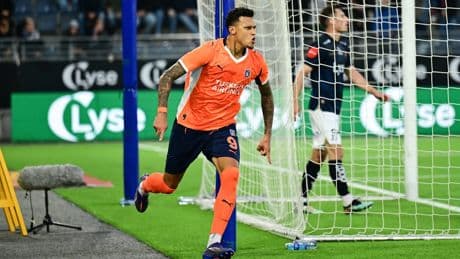 Türkei-Fans feiern Stürmer - Das hat Selke beim HSV nie geschafft