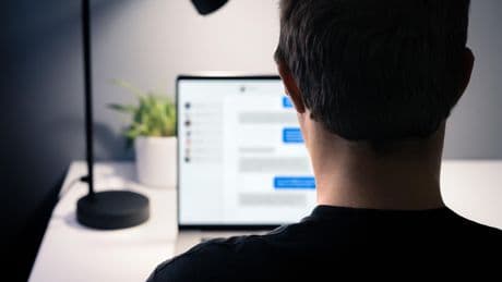 Qu’est-ce qu’APT28, ce groupe de hackers dirigé par les renseignements russes, derrière les «MacronLeaks» ?