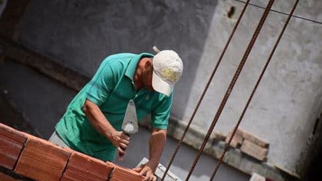El Gobierno da luz verde para ampliar la jubilación anticipada a profesiones peligrosas