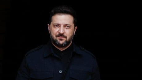 Zelenski debilita la democracia de Ucrania con una ley que favorece a los corruptos y aleja su ingreso en la Unión Europea