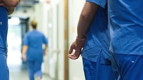 Staatliche Ausgaben für Gesundheitskosten von Beamten steigen drastisch