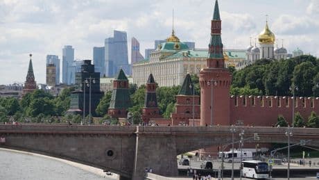Krieg in der Ukraine: Moskau reagiert gelassen auf neue Sanktionsdrohung