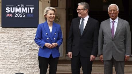 Le Royaume-Uni et l’UE concluent des accords sur la sécurité et le commerce et «réinitialisent» leurs relations