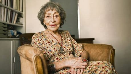Anticolonialisme : Il aurait eu 100 ans aujourd’hui, « Les propos de Fanon répondaient à notre expérience des effets de l’oppression coloniale », raconte son élève, Alice Cherki