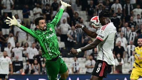 Brezilyalı kalecinin performansı mağlubiyeti engelleyemedi! Solskjaer'den maç sonu tebrik