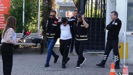 Evinde kalan arkadaşını öldürdü, 'Beni taciz etti' dedi