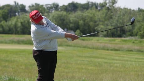 Donald Trump reist nach Schottland: Golf und ein Stück Heimat