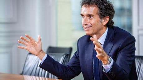 «J’ai beaucoup de confiance en l’avenir»: Alexandre Bompard prêt à poursuivre la transformation de Carrefour jusqu’en 2029