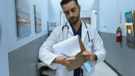 Adiós a presentar más examenes médicos: los casos que no tienen obligación de revisar la incapacidad permanente