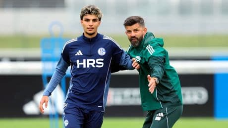 Mertcan Ayhan verlängert auf Schalke - „Kaan war fast nervöser als ich“