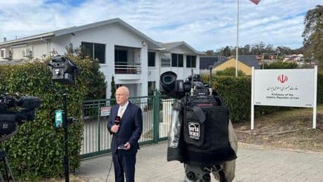 L’Australie expulse l’ambassadeur d’Iran pour des attaques antisémites commises en 2024