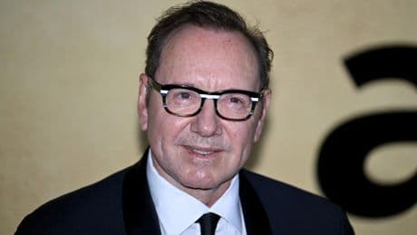 Kevin Spacey réclame la publication des dossiers Epstein en pleine tourmente à Washington