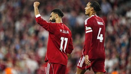Liverpool son anlarda kazandı