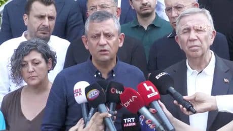 Özgür Özel ve Mansur Yavaş, Ferdi Zeyrek'in bulunduğu hastanede: 'Eminiz ki Ferdi Başkan bu iyi duyguları hissediyor'