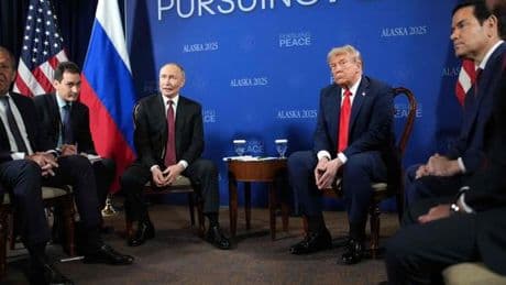En direct, rencontre Poutine-Trump : le sommet historique entre les deux dirigeants et leurs conseillers est en cours