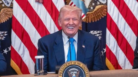 Una lista, más amenazas y un nuevo aplazamiento: así está la nueva ola de aranceles de Trump