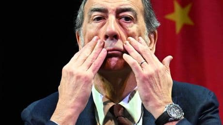 Sala, chieste le dimissioni. Ma il sindaco prende tempo