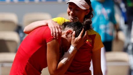 Sara Sorribes, la gran ausente en Roland Garros: "A mí me lo dijo dos horas antes de su partido"