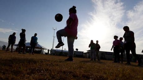 Suit challenges new rules on children in federal custody who crossed into US