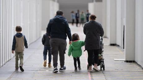 Bundestag berät über Aussetzung des Familiennachzugs