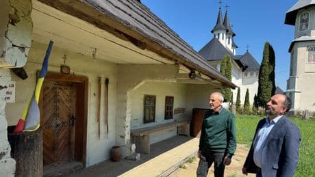 En Bucovine roumaine, le candidat George Simion creuse son sillon nationaliste