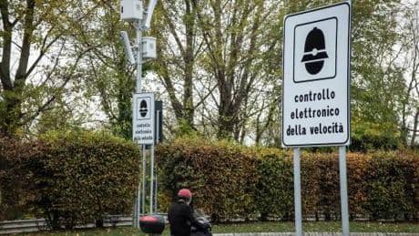 Autovelox, quali sono i Comuni ad aver incassato di più: cifre da capogiro e sproporzioni, ma tutto potrebbe finire presto