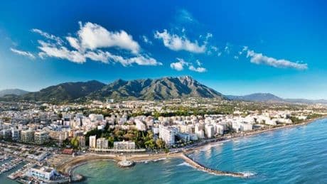 Spanish holiday hotspot loved by Brits now gangster's paradise with crime rife