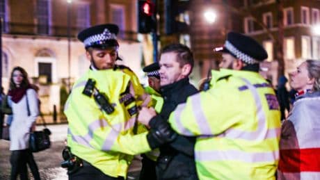 Woke Sprachpolizei Wie konnte die Meinungsfreiheit in Großbritannien so weit sinken?
