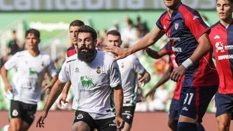 Villalibre renace como goleador y ya es pichichi de Segunda