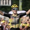Voor Simon Yates (Visma) komt ritzege in Tour onverwacht: ‘Volledig gefocust op klassement van Jonas’