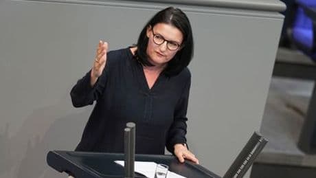 Julia Klöckners Verbote: Irene Mihalic fürchtet »Whataboutism-Manier« im Bundestag