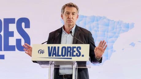 El PP ve en el “circo” de la declaración de Leire Díez la imagen de los “estertores del sanchismo”